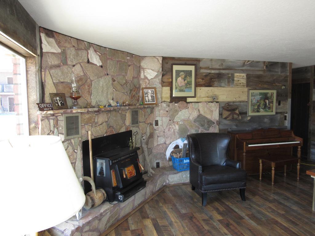 Al'S Westward Ho Motel West Yellowstone Bagian luar foto